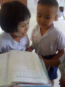 179817_578325185086_3405933_n